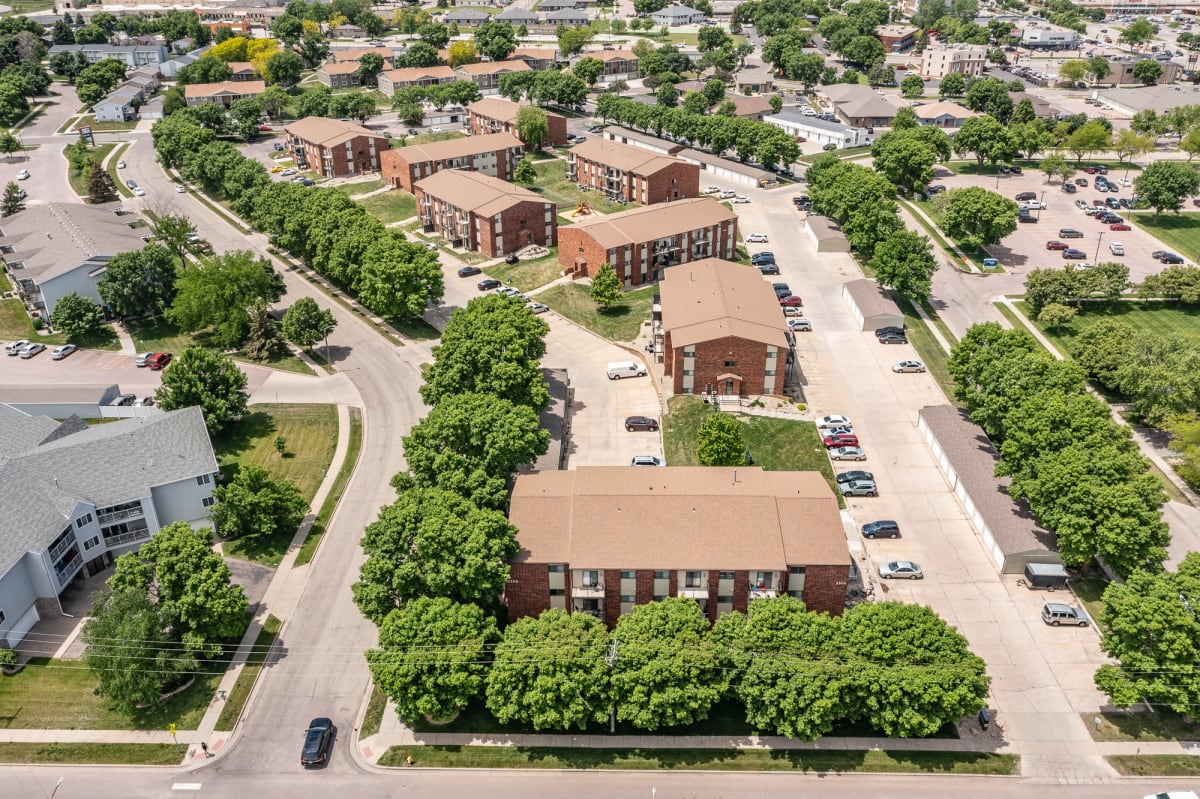 Photos and Video of Oakwood Estates in Sioux Falls, SD